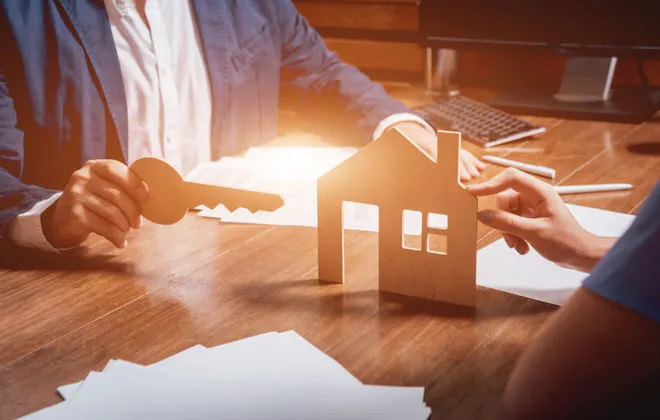 AGEVOLAZIONE PRIMA CASA: LA RESIDENZA È OBBLIGATORIA PER CHI CI VIVE?